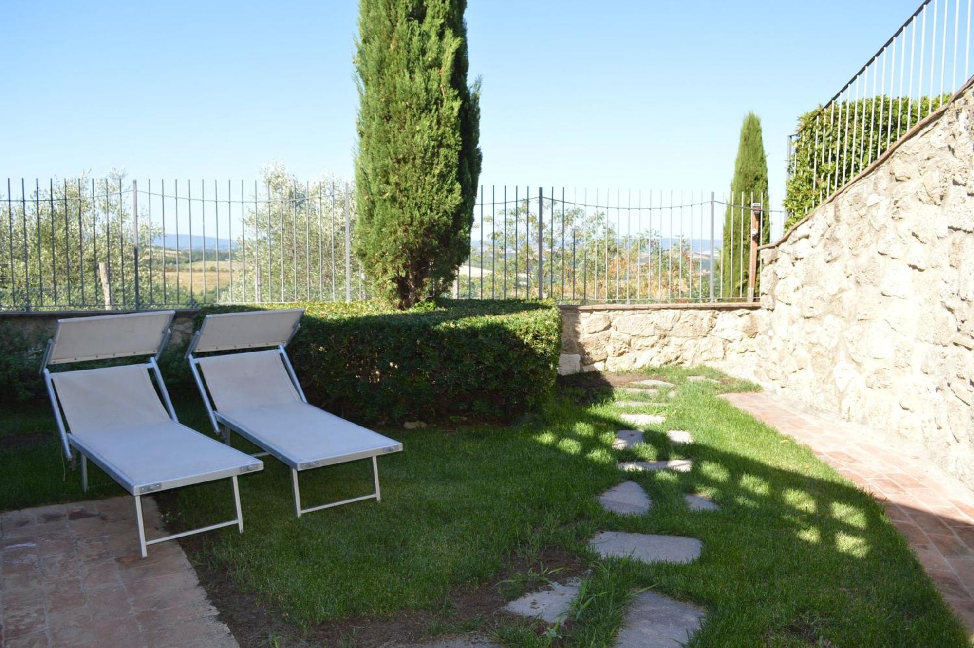 아시아노 House With Private Garden In The Crete Senesi 빌라 외부 사진